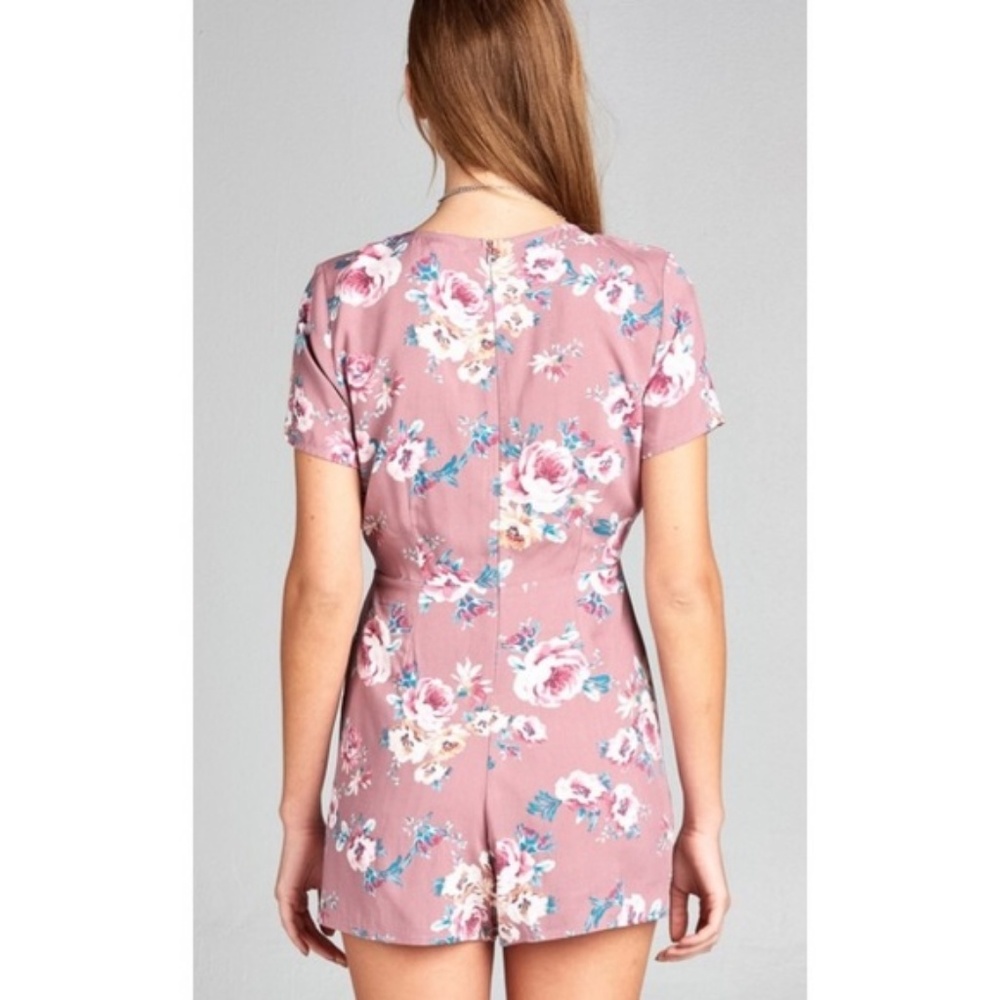 💥TRENDING💥Dusty Mauve Floral Romper - Picture 3 of 5